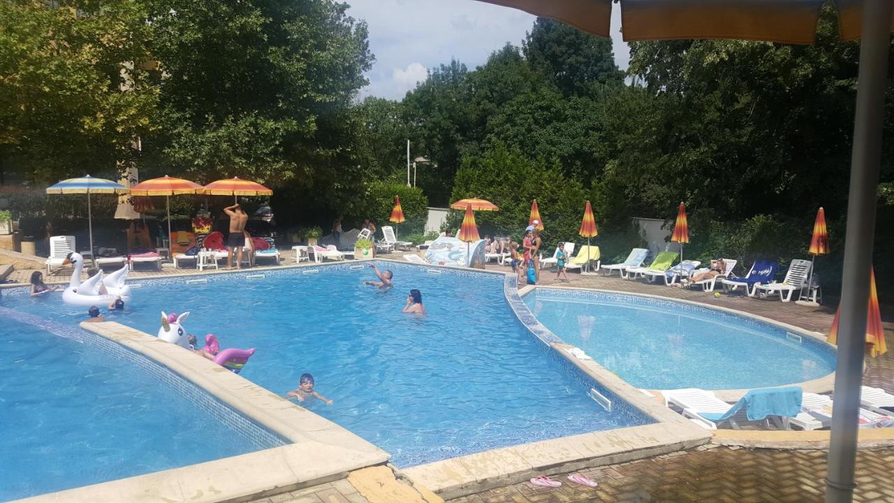 Privates, Schoenes Und Grosses Appartement In Goldstrand Luaran gambar